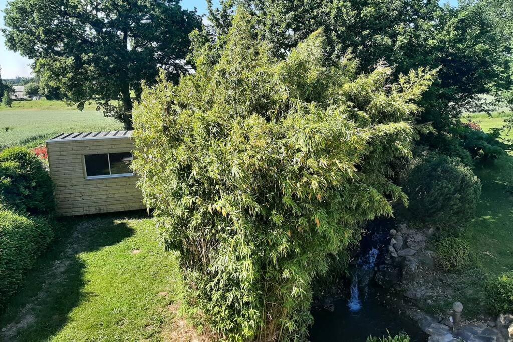 La Maison Bleue Saint-Sauveur-des-Landes Extérieur photo